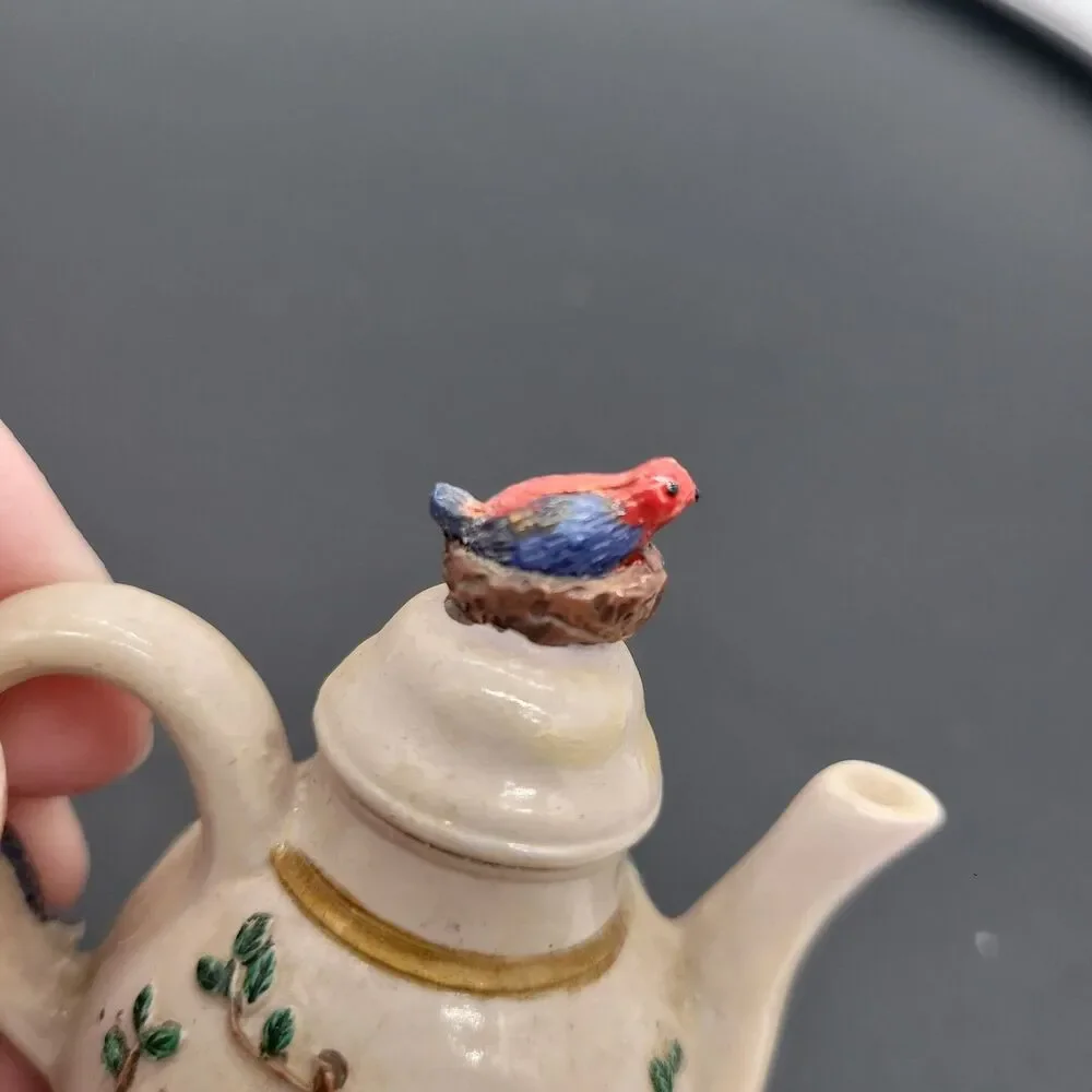 Burton & Burton Red Robin Miniature Teapot 3